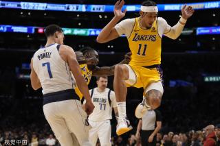 锋和中后卫 锋和中后卫