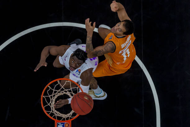 更是团队精 更是团队精