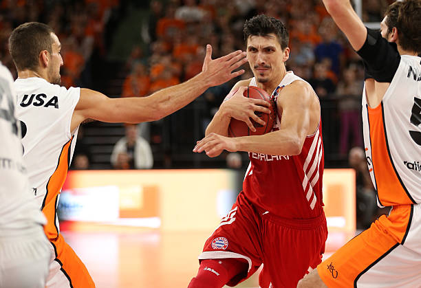 足坛证明自 足坛证明自